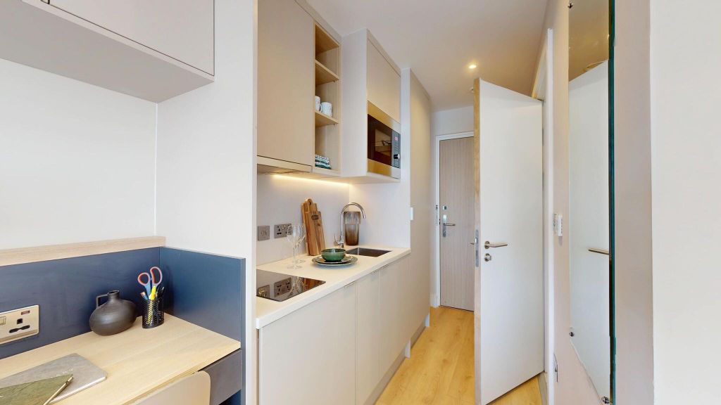 Property photo 2 of 26 Kitchen