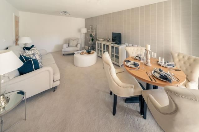 Property photo 2 of 15 Reception