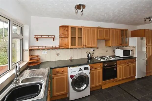 Property photo 2 of 14 Picture 3