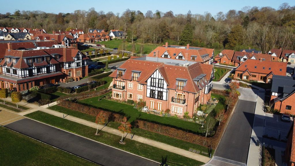 Property photo 1 of 25