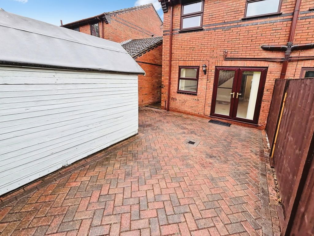Property photo 3 of 11 Pbox-Img.Jpg