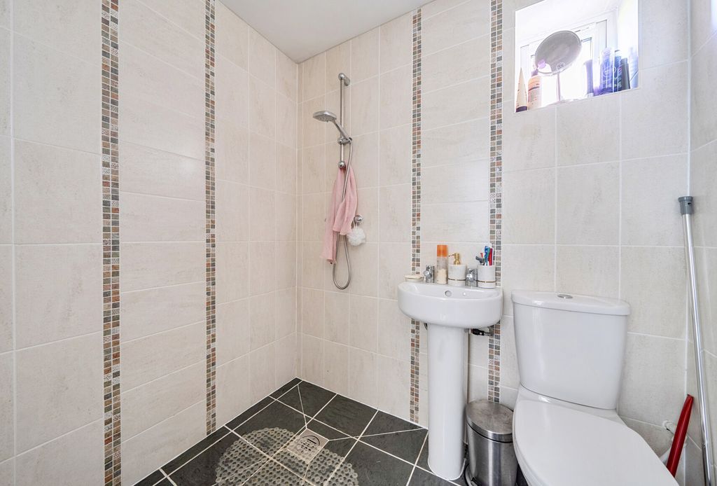 Property photo 3 of 18 1435051-9-69d66Df...