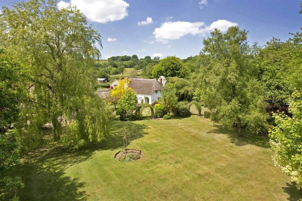 Property photo 2 of 24 Dunkeswell Seddons