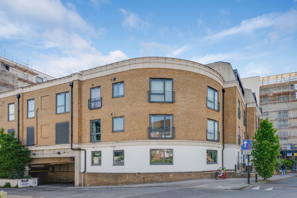 Property photo 1 of 6