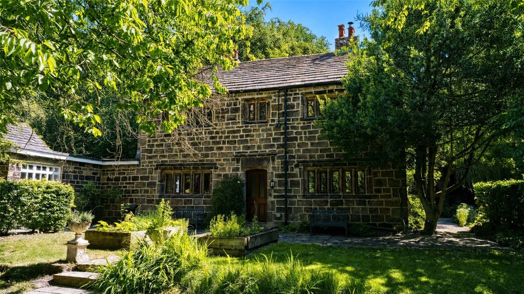 Property photo 1 of 14 External