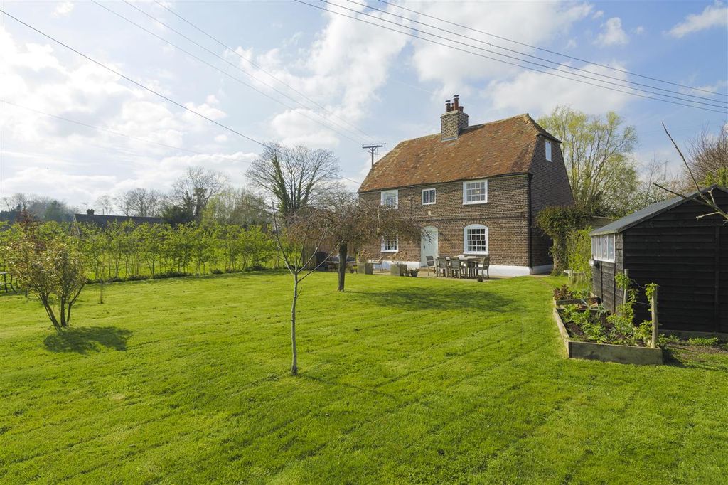 Property photo 3 of 32