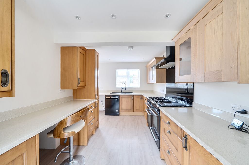 Property photo 3 of 12 1342112-14-68A369...