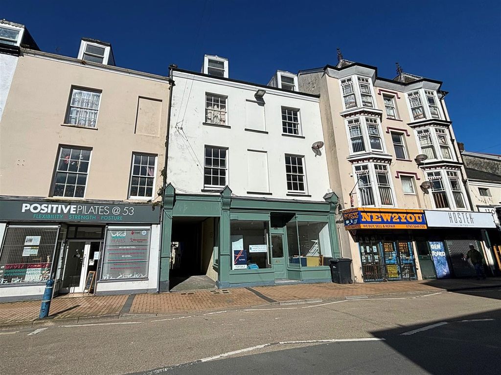 Property photo 1 of 10 Front 2.Jpg