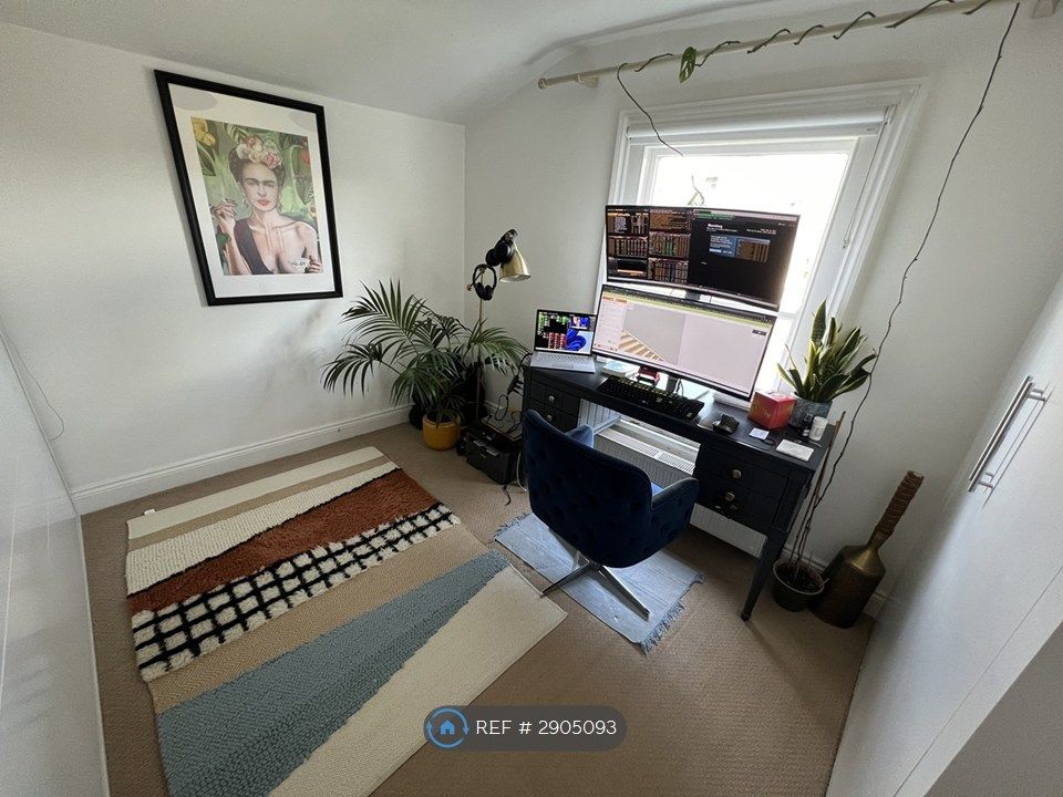 Property photo 3 of 10 Bedroom 2