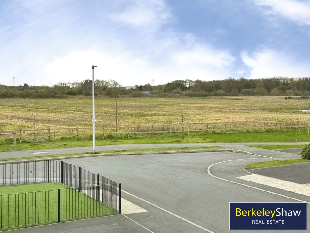 Property photo 2 of 15 Pbox-Img.Jpg