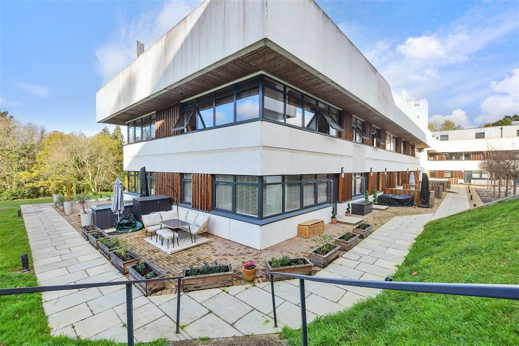 Property photo 3 of 11 Corner Elevation