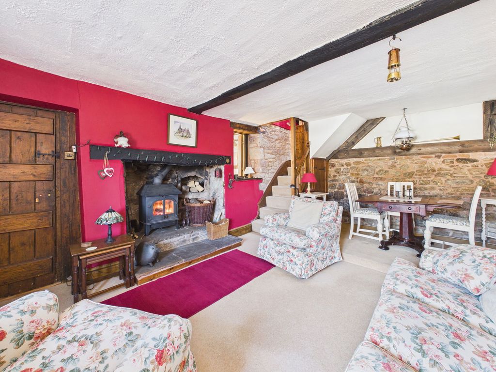 Property photo 2 of 21