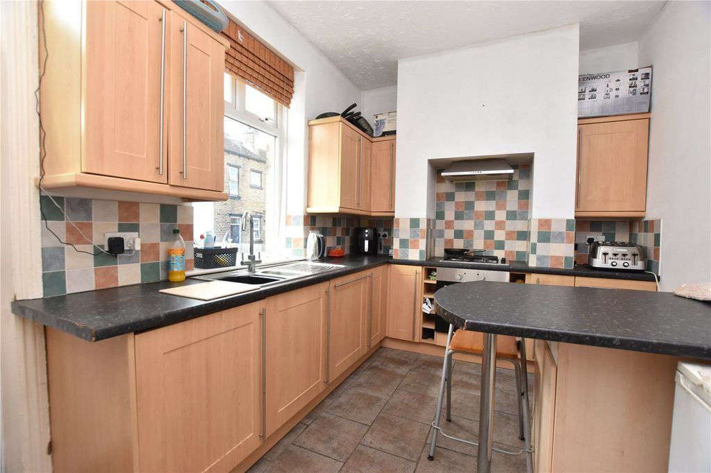 Property photo 3 of 10 Picture No. 06