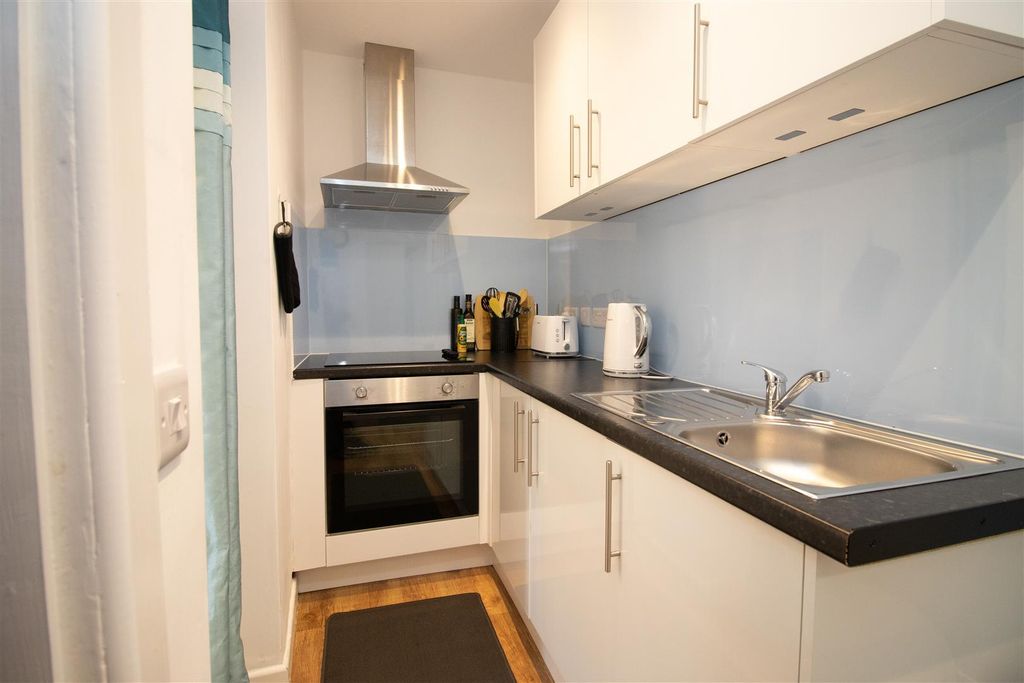 Property photo 3 of 14 Img_0693.Jpg