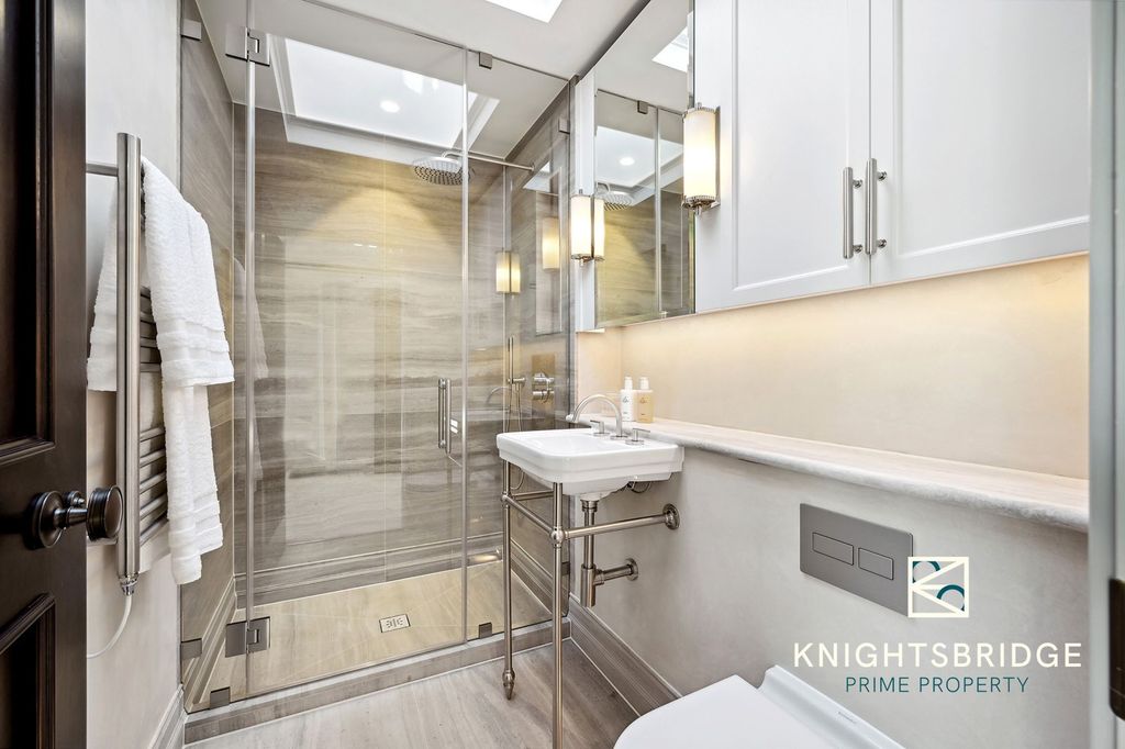 Additional image 12 of 6 bed property to rentChester Square, London SW1W