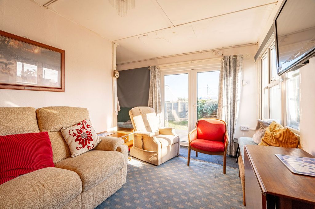 Property photo 3 of 24