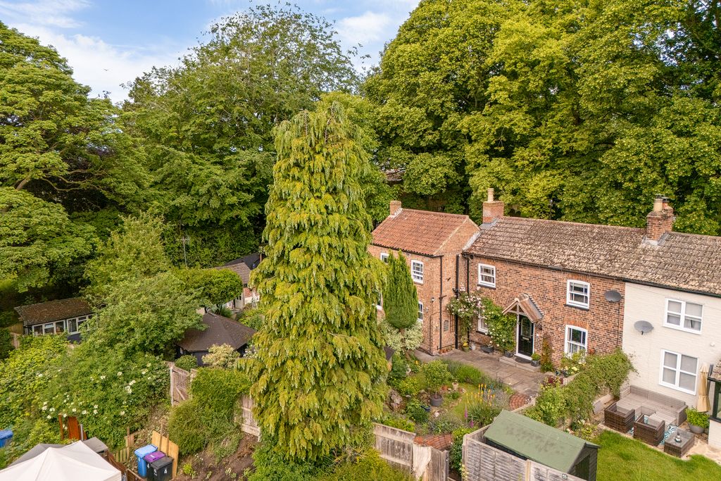 Property photo 1 of 33 35