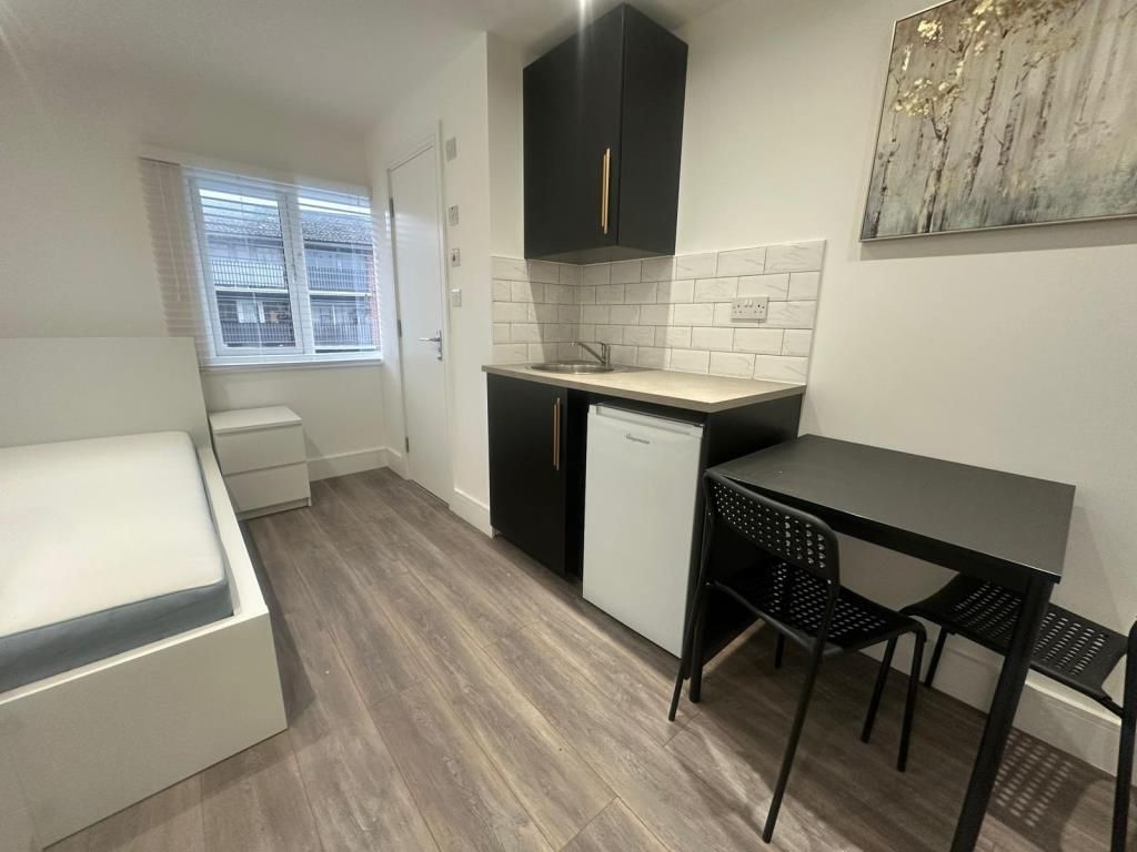 Property photo 1 of 5 Bedroom