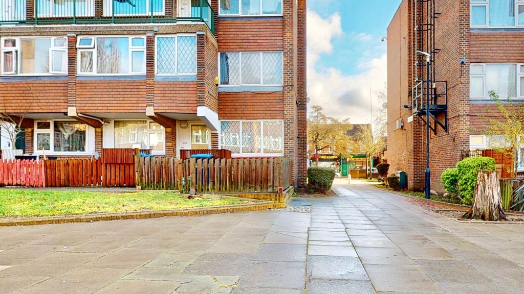 Property photo 1 of 10