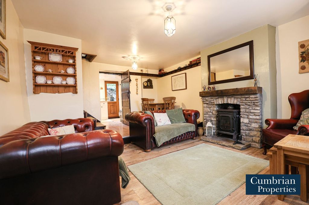 Property photo 3 of 12 Dining Lounge