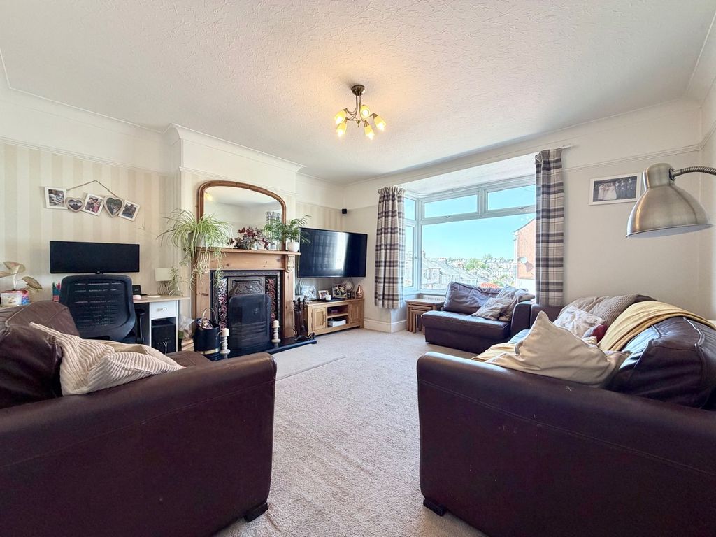 Property photo 2 of 21 Img_2766