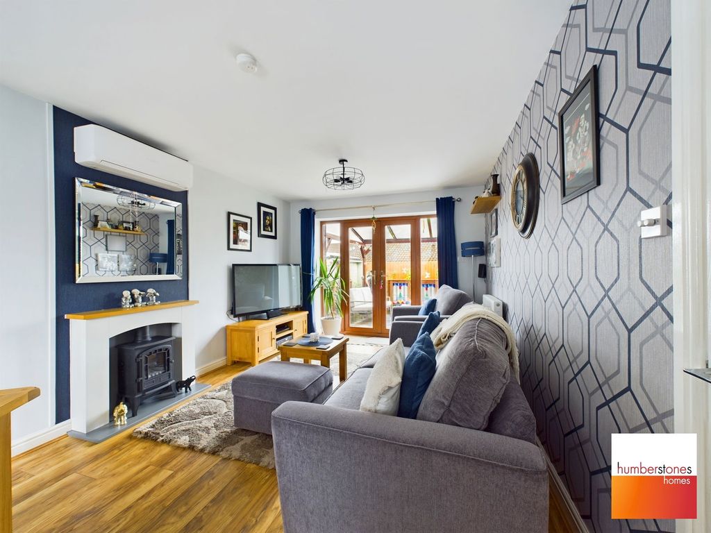 Property photo 2 of 22