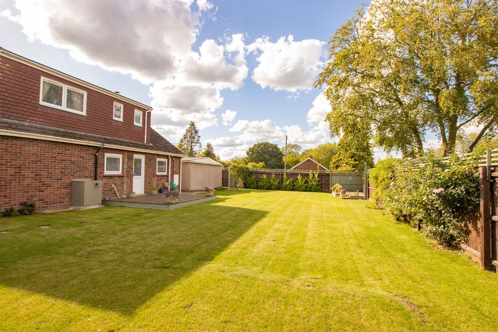 Property photo 2 of 26 4509874