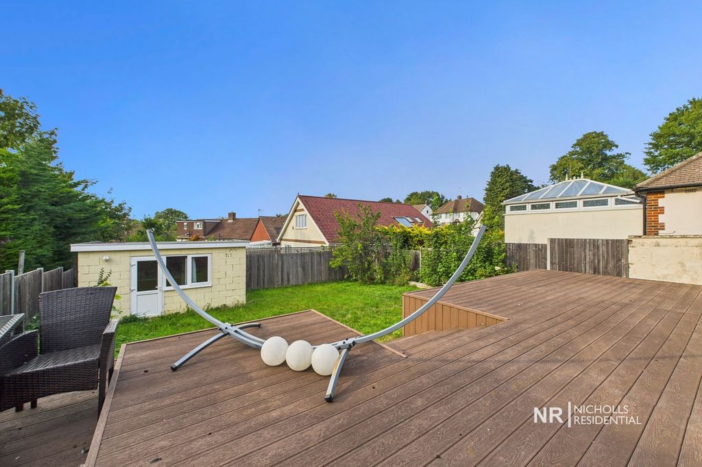 Property photo 2 of 16 Garden