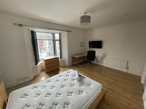 Property photo 1 of 8 Bedroom 3.2.Jpg