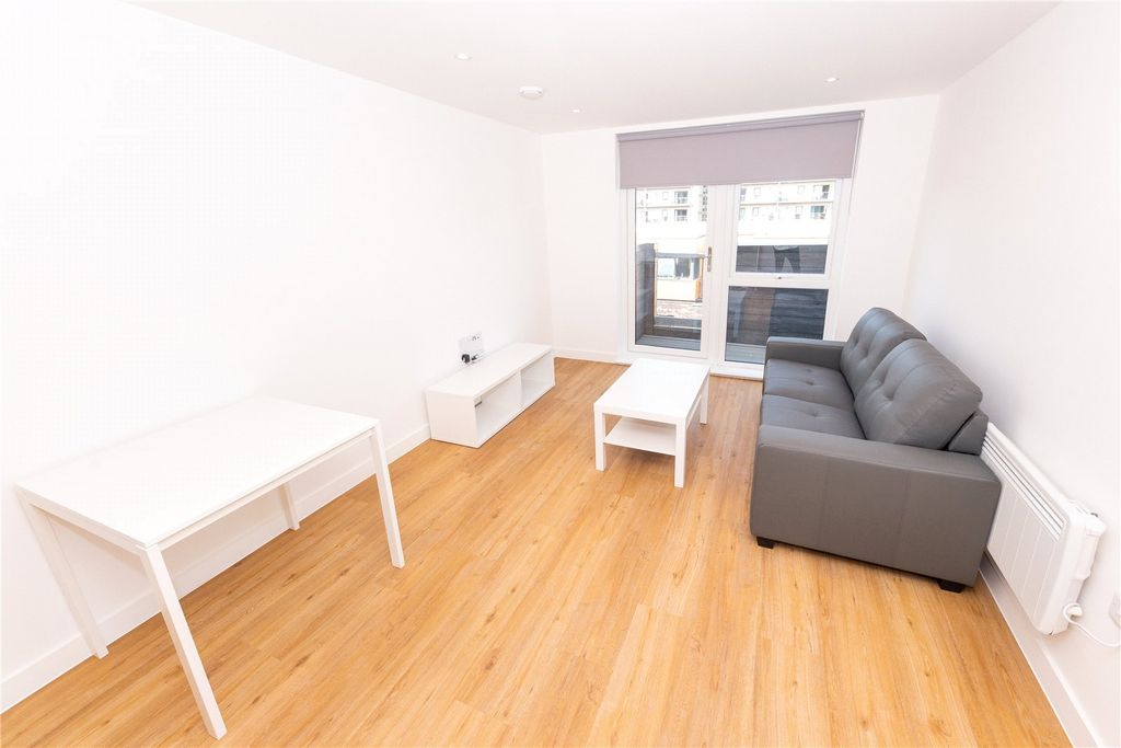 Property photo 1 of 8 Picture No. 01