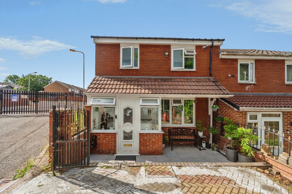 Property photo 1 of 14 Outside