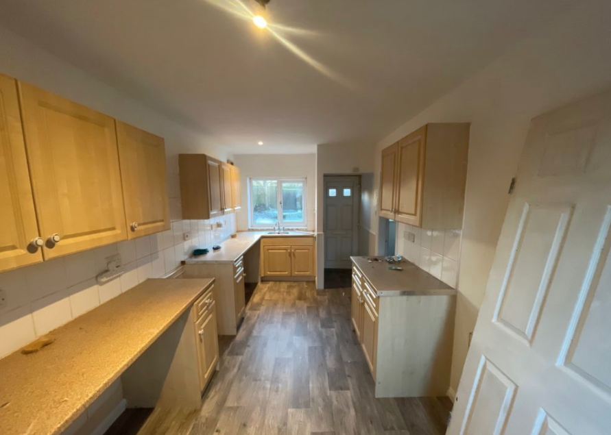 Property photo 2 of 6