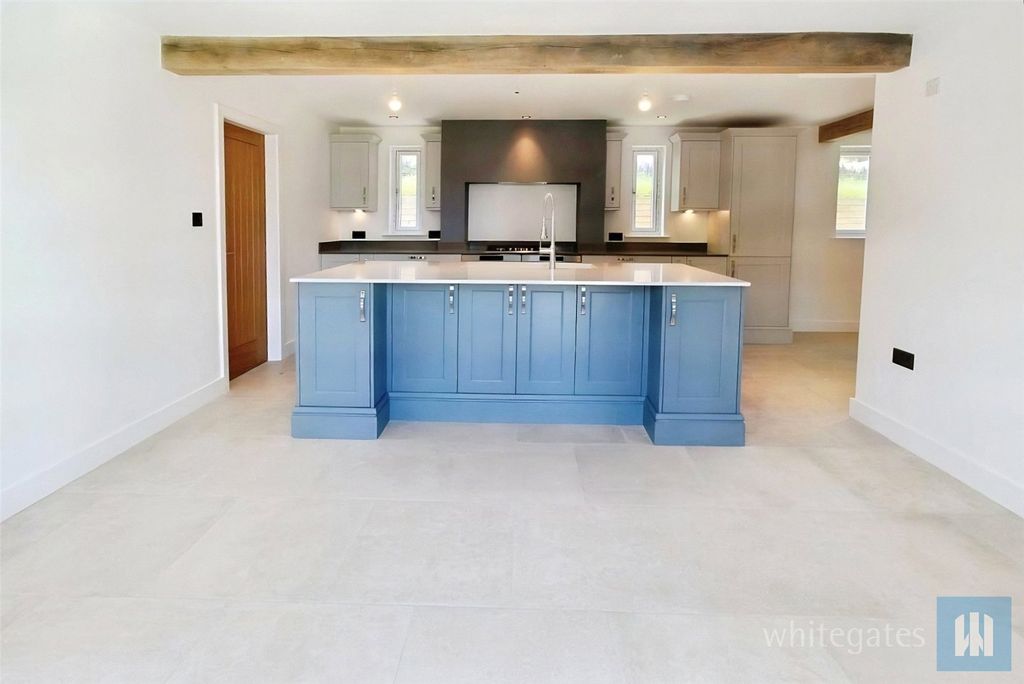 Property photo 2 of 47 Picture No. 57