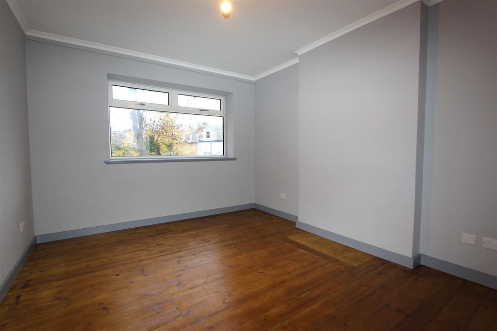 Property photo 3 of 7 Img_8460.Jpg