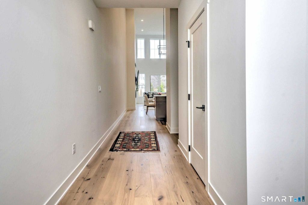 Property photo 3 of 24 <Alttext/>