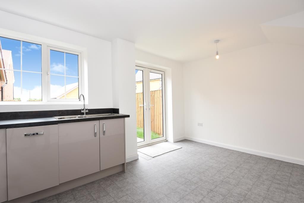 Property photo 3 of 13 Kitchen/Breakfast Room View One