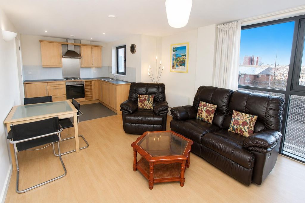 Property photo 3 of 9 Bright Open-Plan Living With Modern Kitchen...