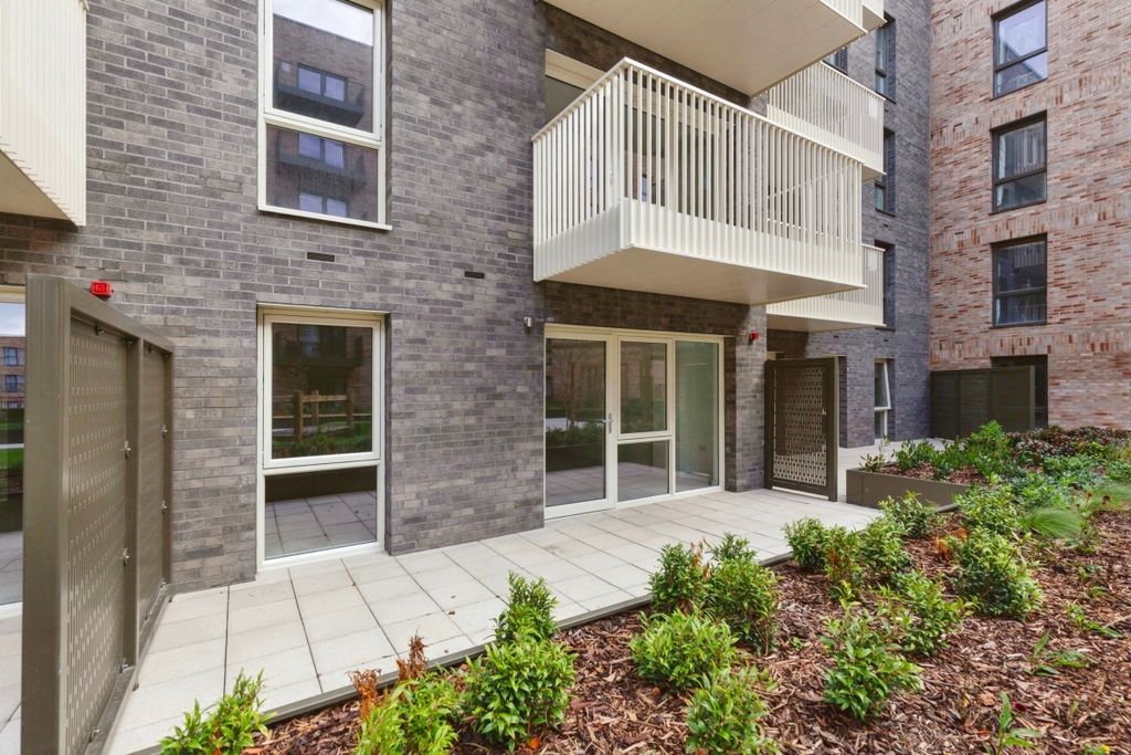 Property photo 3 of 16 842A4889