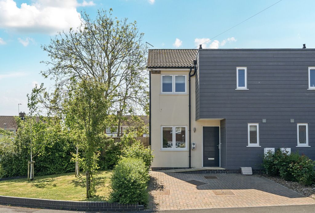 Property photo 1 of 19 21-681De693Bcd05-...