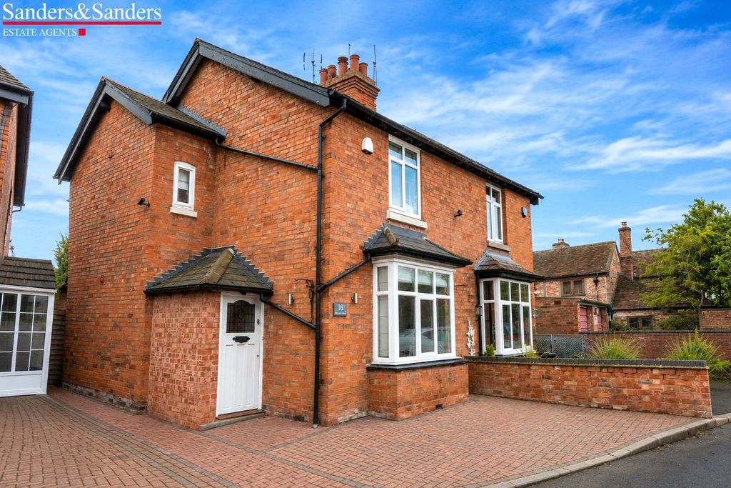 Property photo 1 of 32 Photograph 1