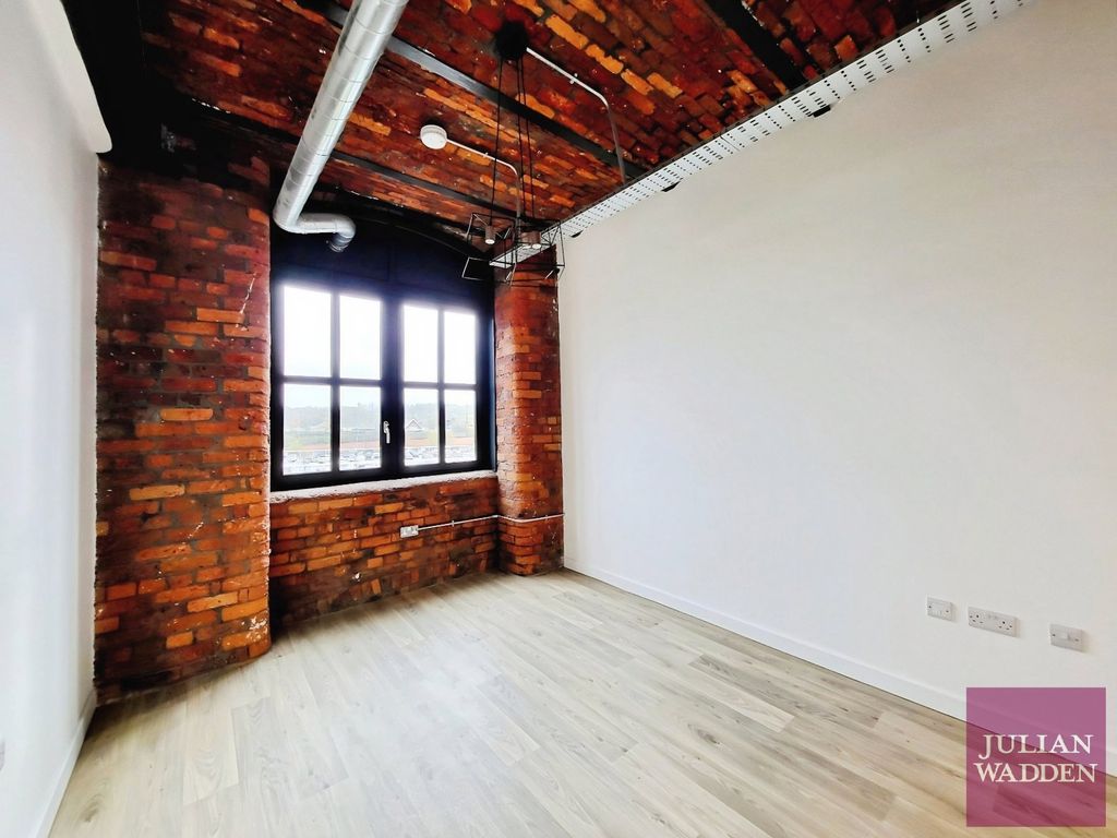 Property photo 2 of 10 Picture No. 23