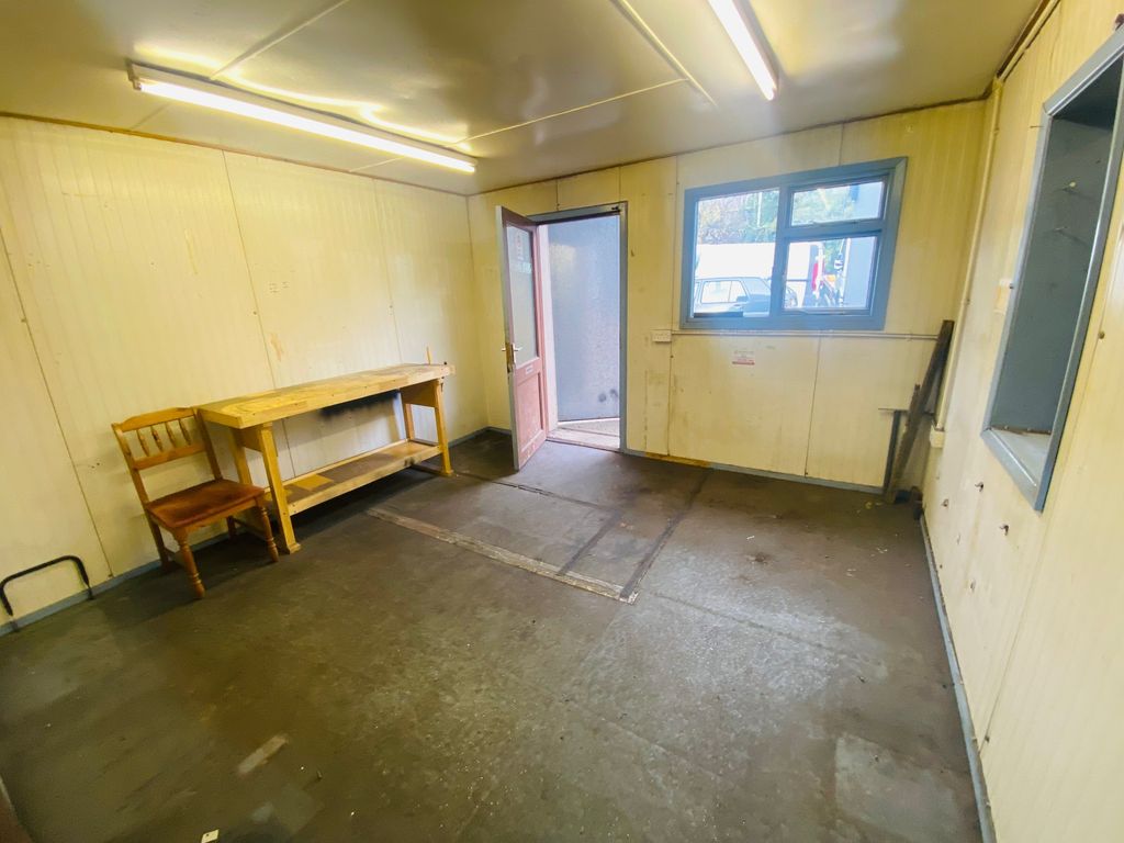 Property photo 2 of 4