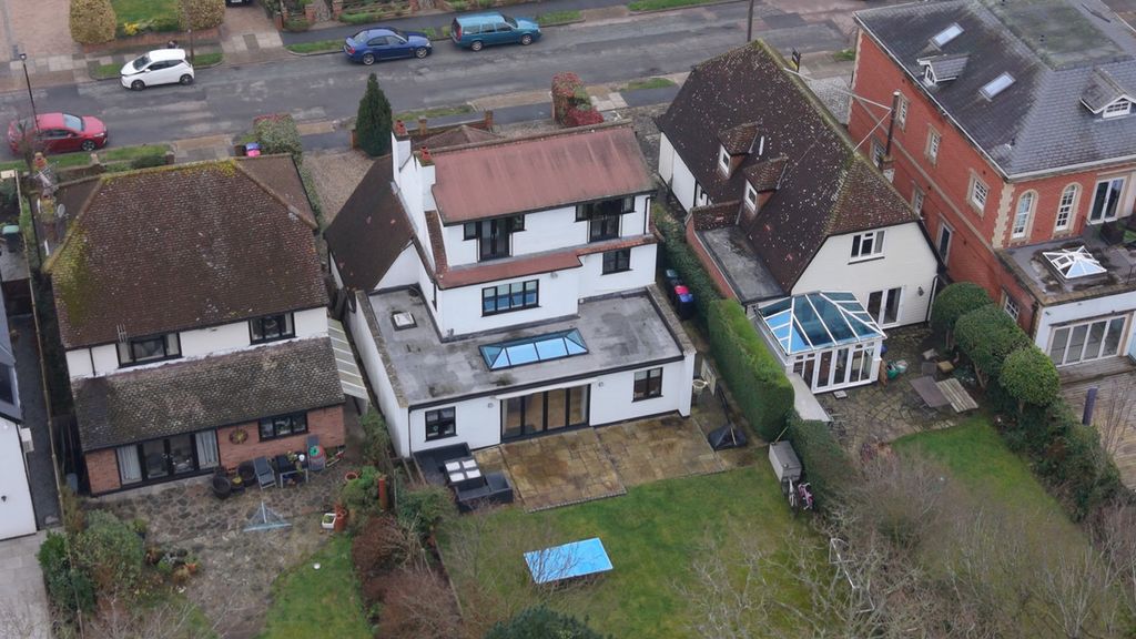 Property photo 1 of 43
