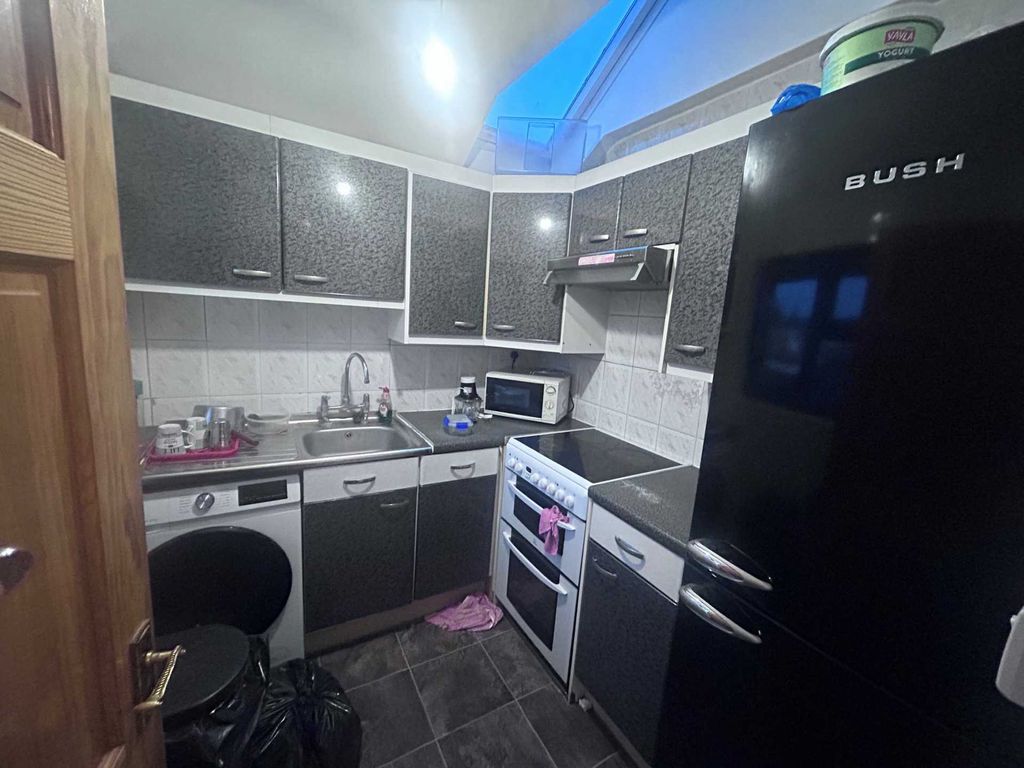 Property photo 3 of 3 Photo 2