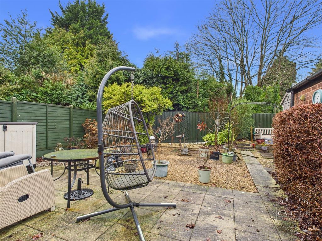 Property photo 2 of 13 Outside