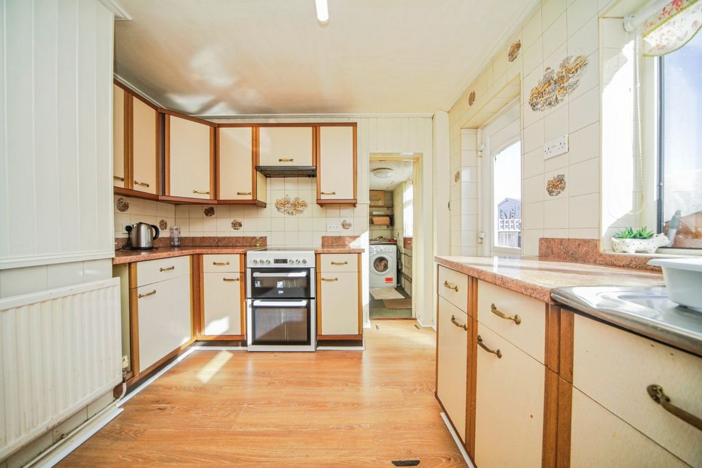 Property photo 3 of 16 Photo