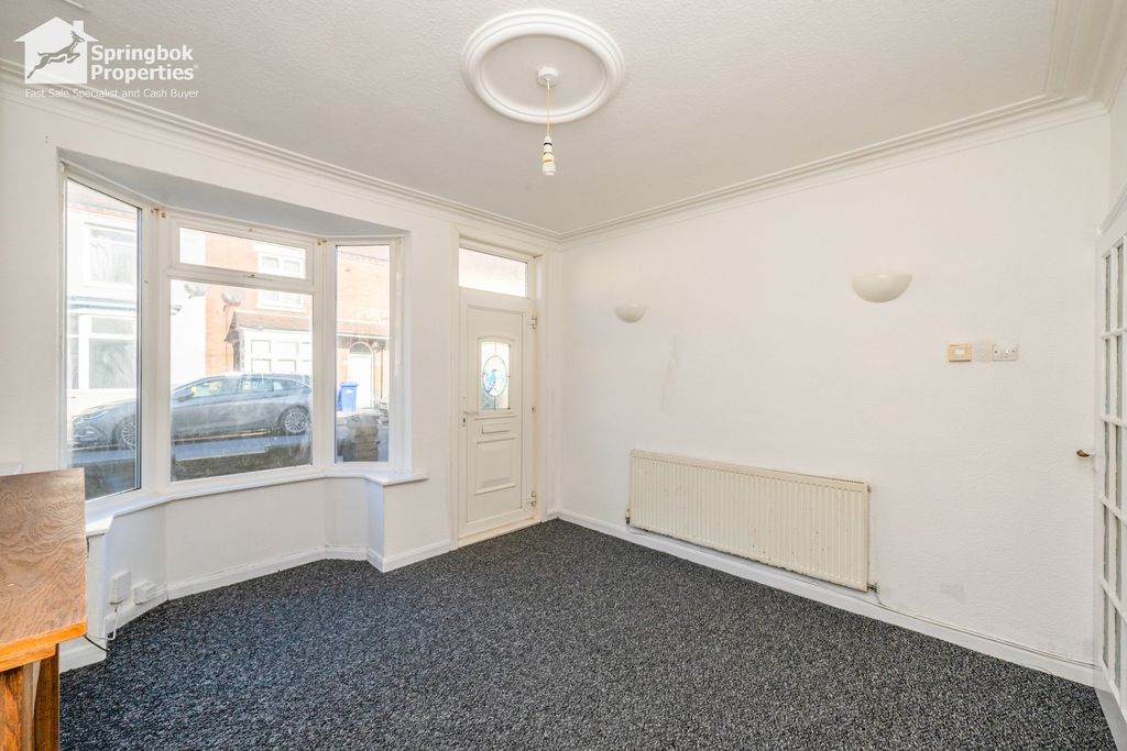 Property photo 3 of 23 Image 2