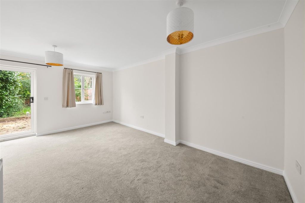 Property photo 3 of 14