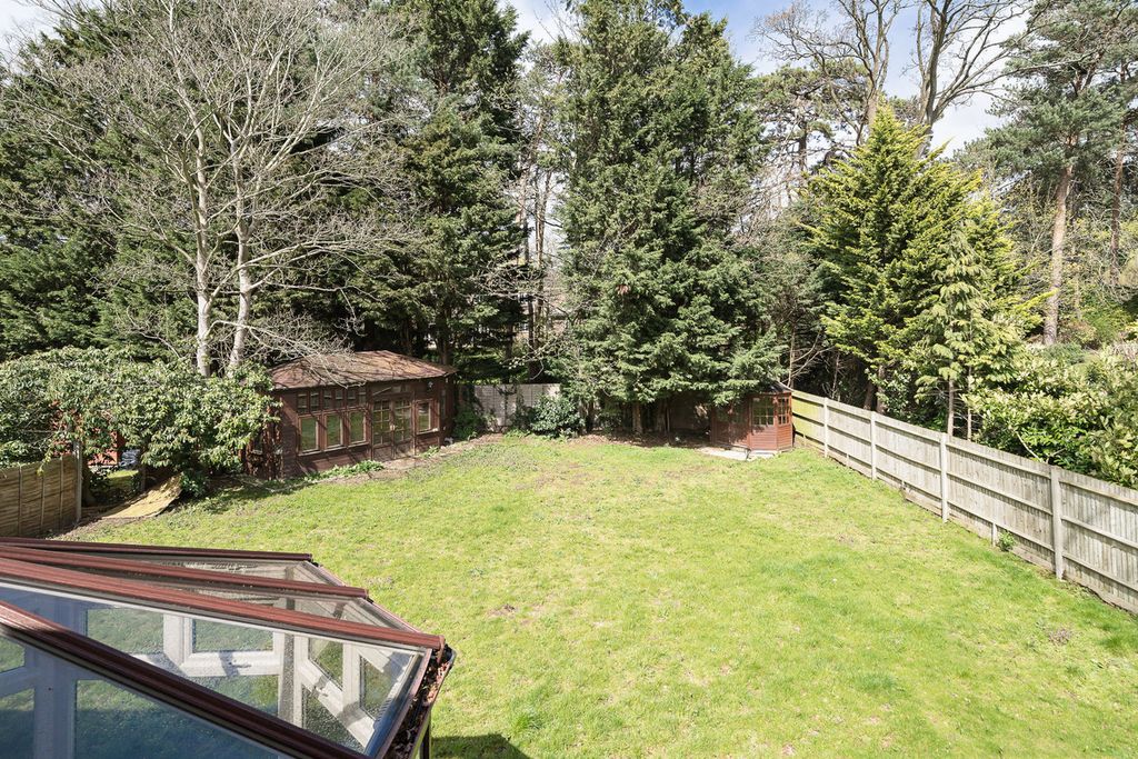Property photo 2 of 21