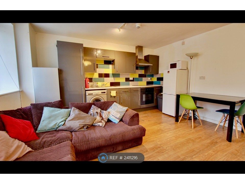 Property photo 3 of 16